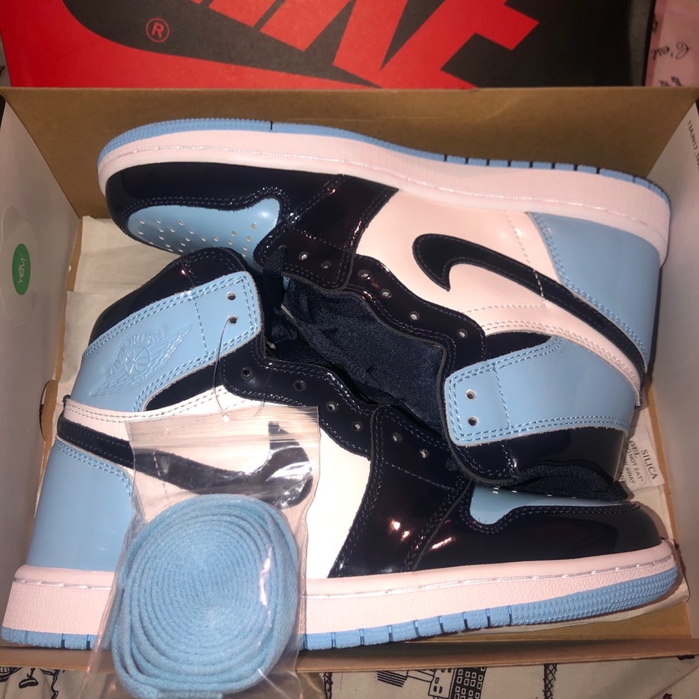Air Jordan 1 Retro High OG 'Blue Chill'